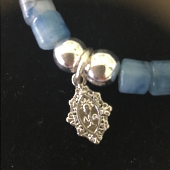 Avon religious 3 piece stretch bracelet set - Picture 4 of 15